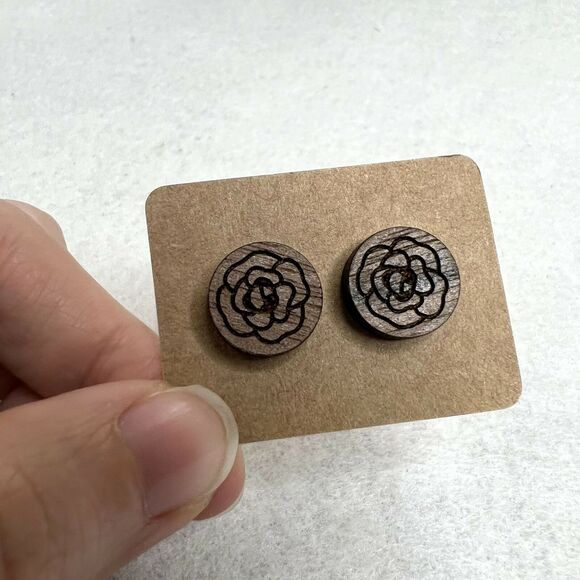 3 Pack Wooden Engraved Stud Earrings - Picture 3 of 4